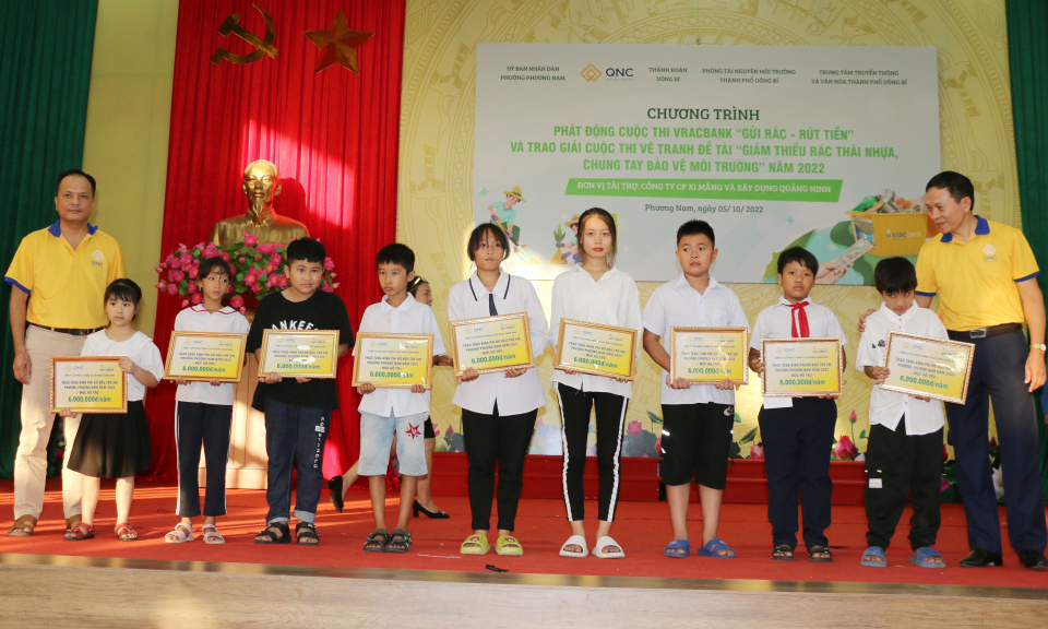 Công ty CP Xi măng và Xây dựng Quảng Ninh: Phát động cuộc thi ViracBank “Gửi rác- Rút tiền”