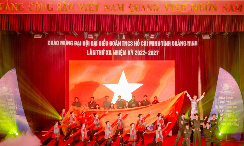 Khai mạc Liên hoan các nhóm tuyên truyền ca khúc cách mạng tỉnh Quảng Ninh năm 2022