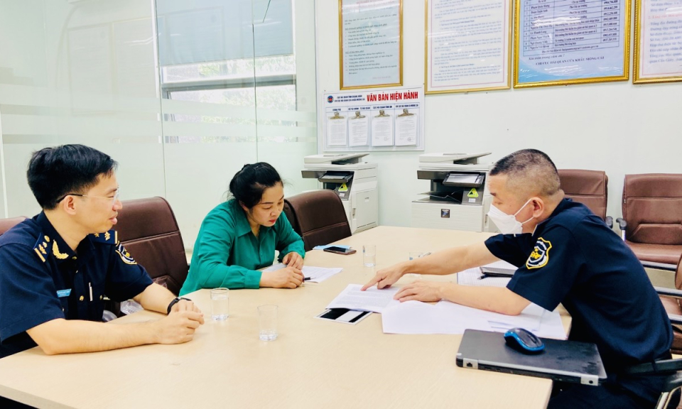Ngành Hải quan sát cánh cùng doanh nghiệp
