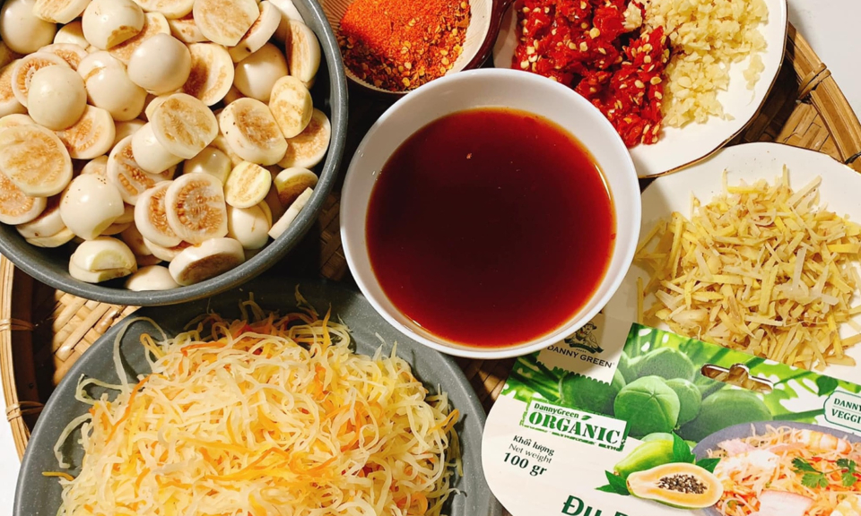 让人怀念的民间美食——腌茄子和酸菜
