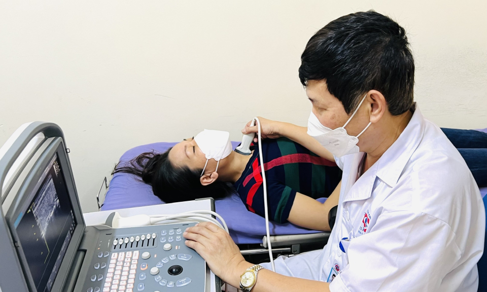 Khám, tư vấn chăm sóc sức khỏe cho CNLĐ ngành Xây dựng