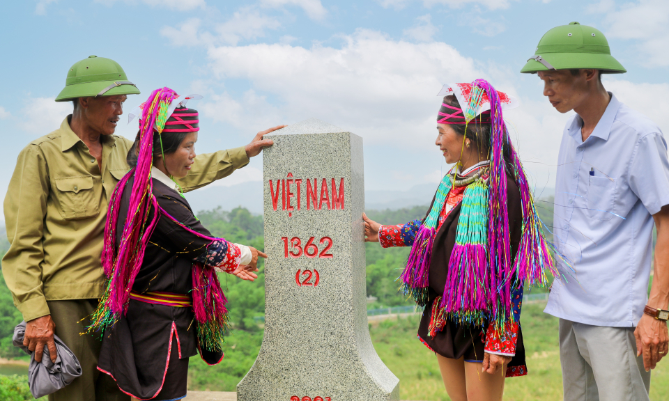 Những bí thư “Dân tin - Đảng cử” nơi biên cương