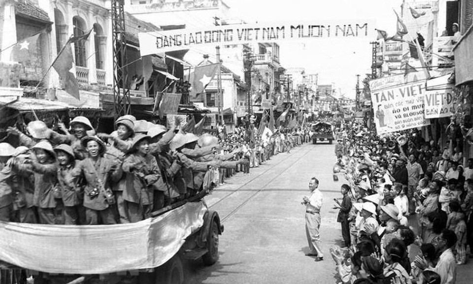 Những hình ảnh tư liệu về Ngày Giải phóng Thủ đô 10/10/1954