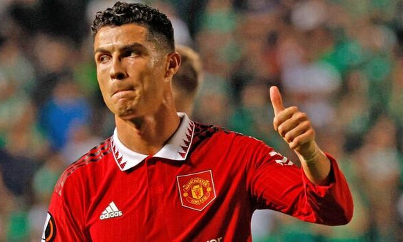 Man Utd ra giá bán đứt Cristiano Ronaldo