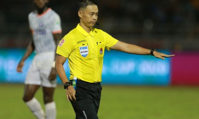 Trọng tài FIFA Ngô Duy Lân lại bị "treo còi"