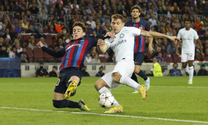 Barca bên bờ vực bị loại ở Champions League