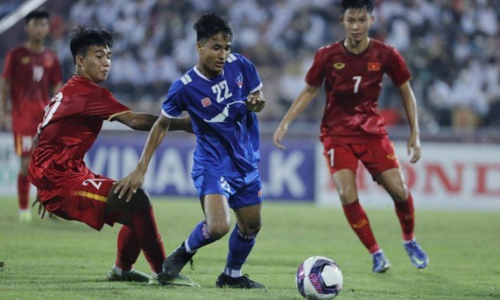 AFC tôn vinh hàng thủ U17 Việt Nam