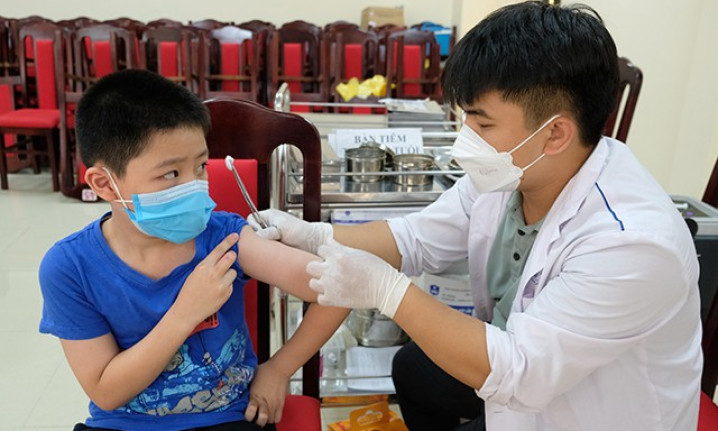 Sáng 14/10: Bộ Y tế tiếp tục nêu tên hàng chục tỉnh, thành tiêm vaccine COVID-19 thấp, chậm