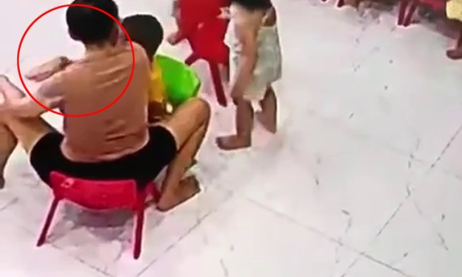 Thúc cùi chỏ vào mặt trẻ 2 tuổi, cô giáo bị phạt 15 triệu đồng