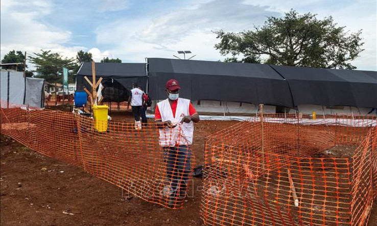 Uganda phong tỏa 2 quận để chống dịch Ebola