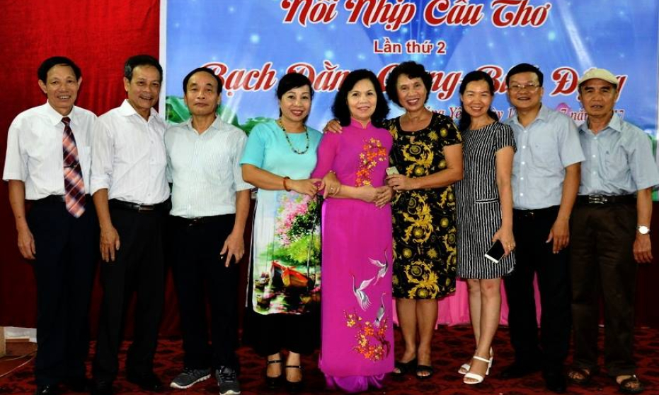 Nguyễn Thu Mát: Nét thơ đằm thắm bên dòng sông Cầm