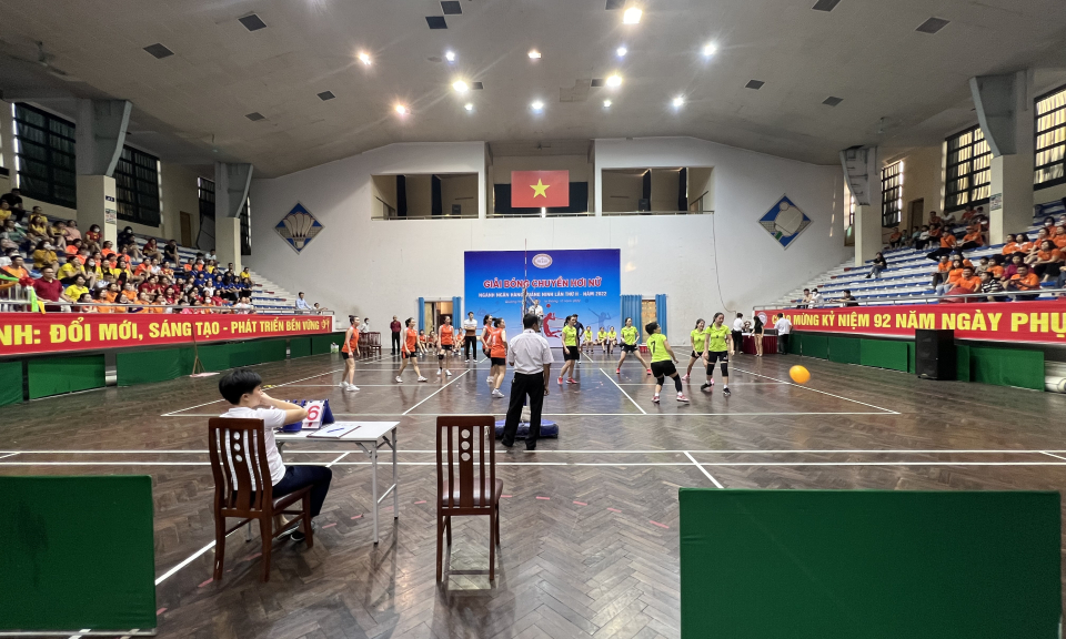 Ngân hàng SHB chi nhánh Quảng Ninh giành Cúp vô địch giải Bóng chuyền hơi nữ Ngân hàng Quảng Ninh lần thứ 2 năm 2022