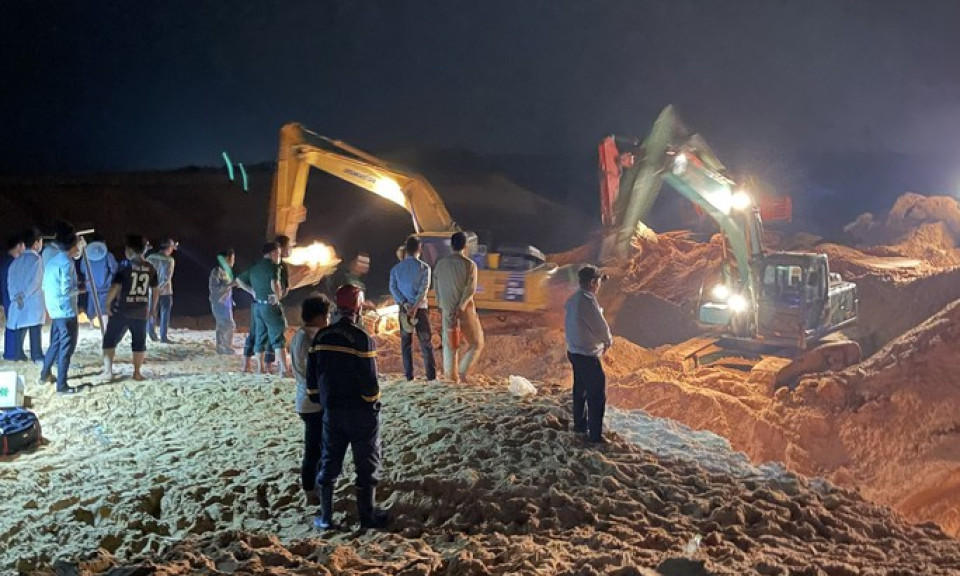 Hiện trường vụ sập mỏ titan khiến 1 người chết, 3 người chưa tìm thấy