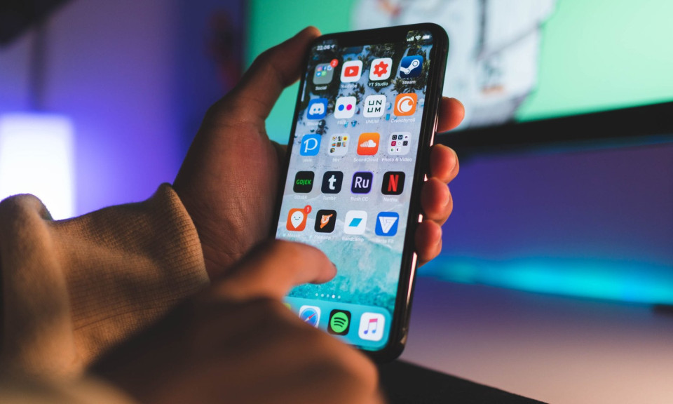 Xuất hiện công cụ mở đường cho tin tặc tấn công người dùng iPhone