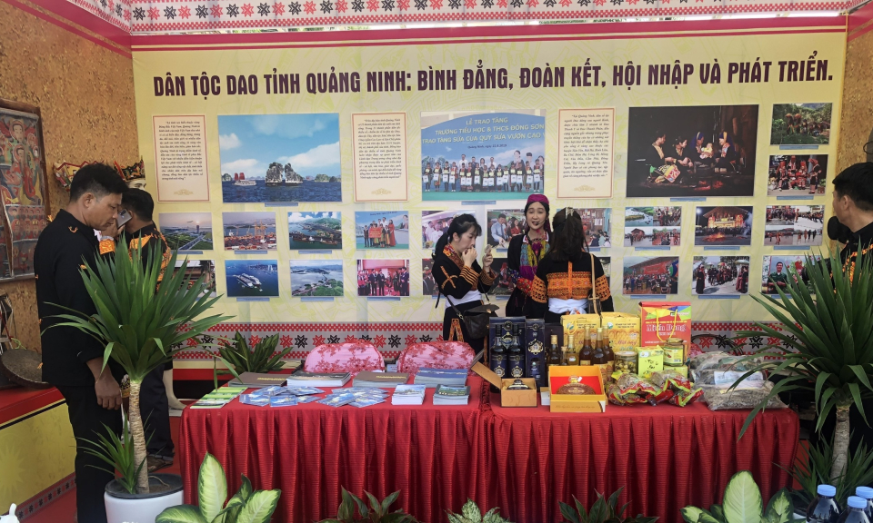 Sắc màu văn hóa dân tộc Dao ở Quảng Ninh
