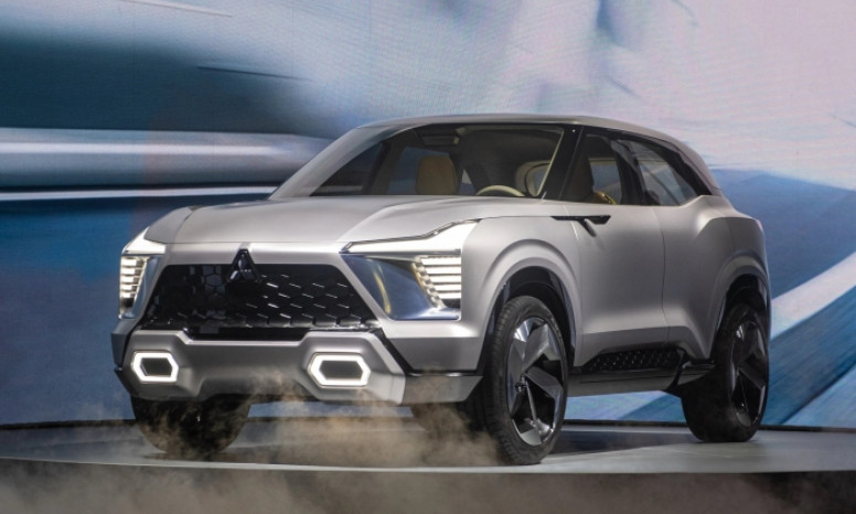 Thiết kế vô thực của Mitsubishi XFC Concept, bán cho khách Việt vào năm tới