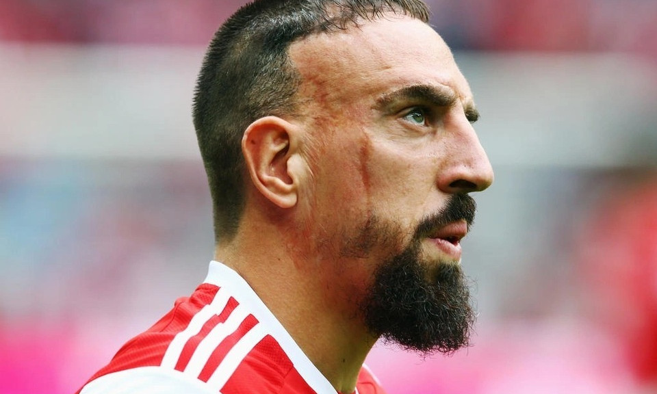 Ribery giải nghệ ở tuổi 39