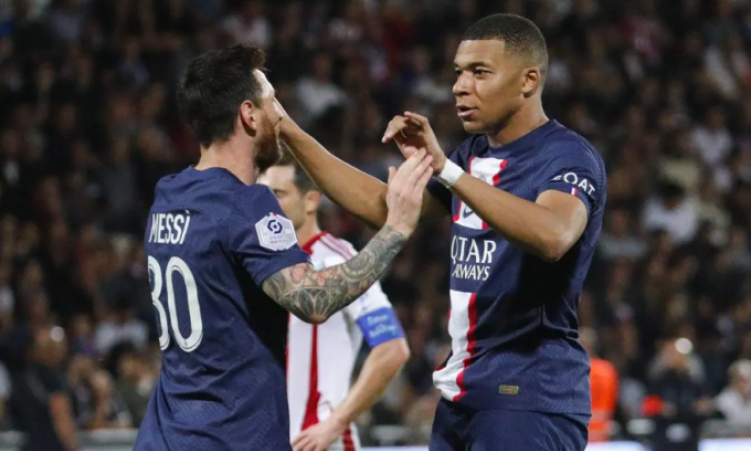 Messi và Mbappe kiến tạo cho nhau