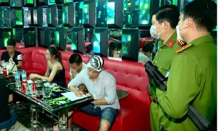 Bạc Liêu: Bắt quả tang 28 thanh niên sử dụng ma túy tại quán karaoke