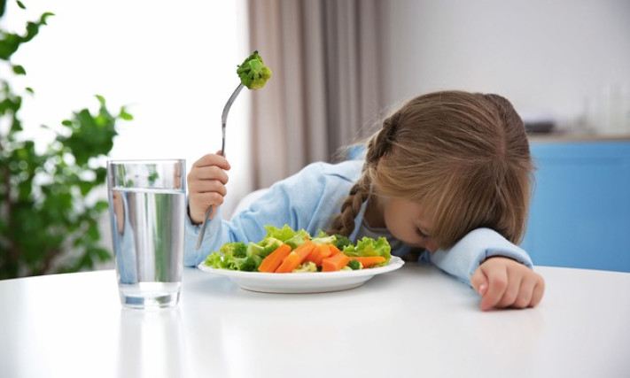 Bổ sung chất xơ sai cách có thể khiến bệnh táo bón ở trẻ nặng thêm