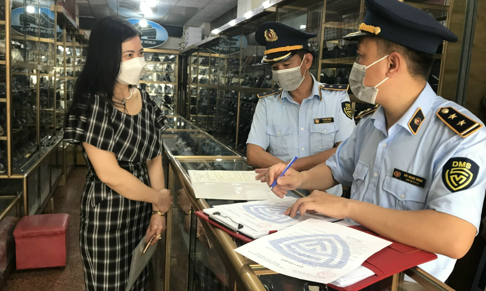 Đội QLTT số 4: Tăng cường kiểm tra, xử lý dịp cuối năm