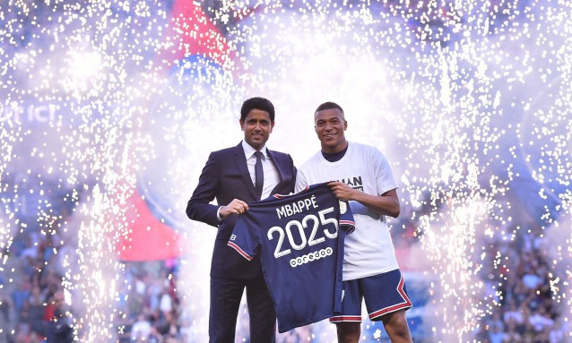 PSG nguy cơ phạm luật vì Mbappe