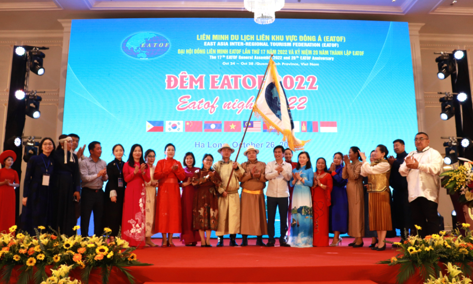 EATOF Night 2022: Mongolia’s Tuv province receives the flag to host EATOF 18