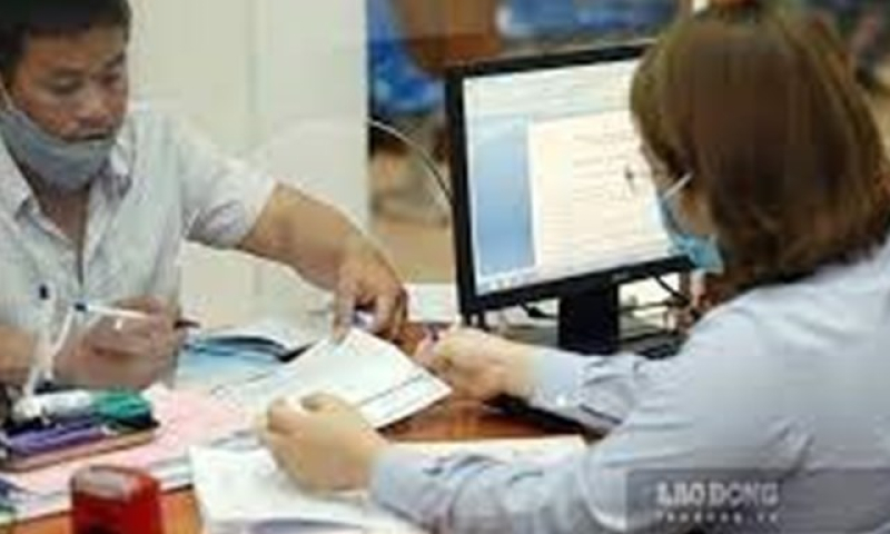 Công chức bị truy cứu trách nhiệm hình sự có được giải quyết thôi việc?
