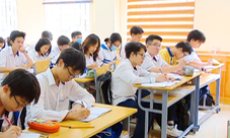 Có nên bỏ lớp không chuyên trong trường chuyên?