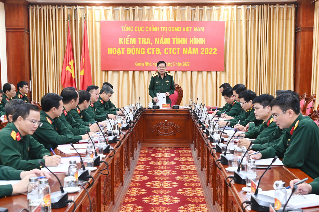 Thiếu tướng Nguyễn Văn Gấu phát biểu tại buổi kiểm tra tại Bộ CHQS tỉnh Quảng Ninh.