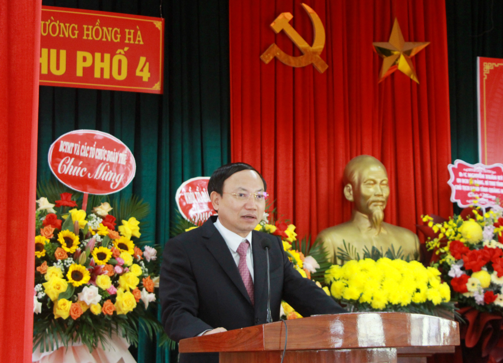 Đồng chí Nguyễn Xuân Ký, Ủy viên Trung ương Đảng, Bí thư Tỉnh ủy, Chủ tịch HĐND tỉnh, phát biểu. 