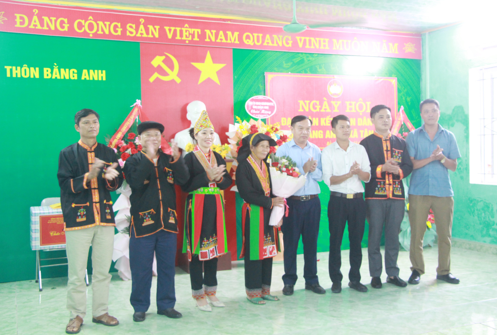 Thôn Bằng Anh ra mắt Ban Chỉ đạo triển khai mô hình giữ gìn bản sắc văn hóa dân tộc Dao giai đoạn 2021-2025.