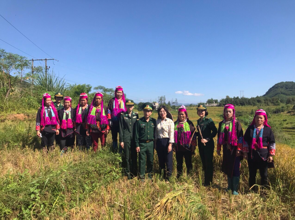 Hội LHPN tỉnh phối hợp với BĐBP tỉnh tuyên truyền phụ nữ xã Vô Ngại (huyện Bình Liêu) tích cực tham gia bảo vệ chủ quyền lãnh thổ, an ninh biên giới quốc gia.