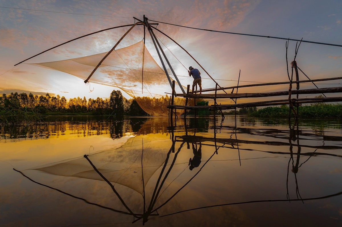 Mekong Delta province exudes charm amid annual flooding season