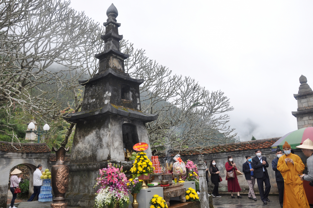 Tháp Tổ Yên Tử, nơi đặt tượng Phật hoàng Trần Nhân Tông đã được công nhận là Bảo vật Quốc gia.