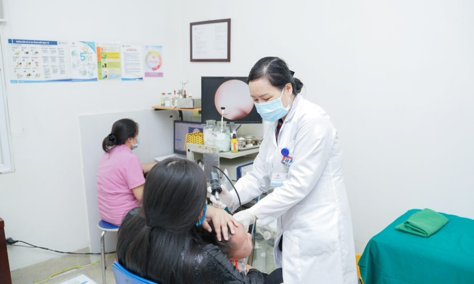 Thời tiết chuyển mùa, người bệnh khổ vì viêm xoang
