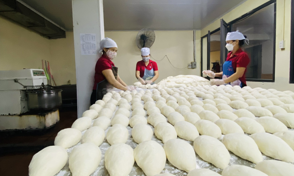 Quan tâm, chăm lo sức khỏe cho thợ lò