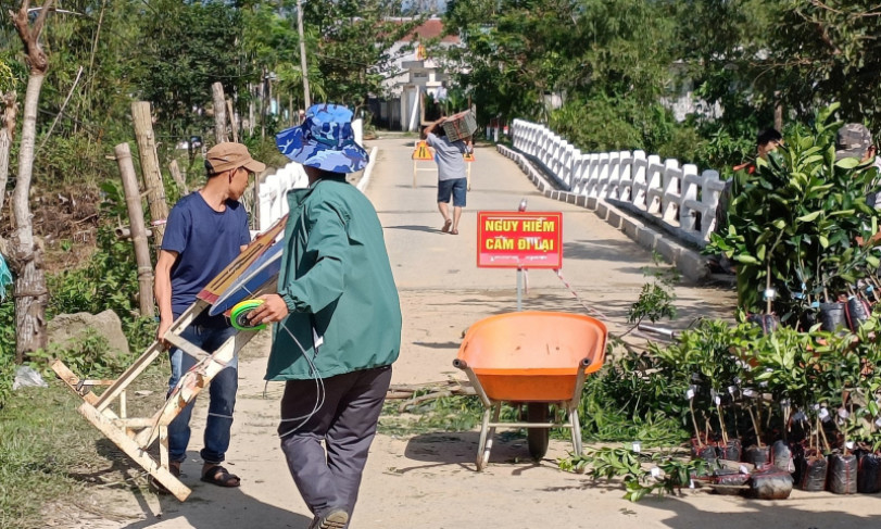 Cầu Sông Vàu bất ngờ bị sụt lún trong đêm