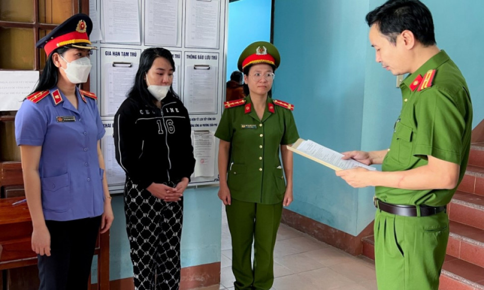 Bắt “nữ quái” lừa đảo chiếm đoạt tài sản của nhiều người chơi hụi