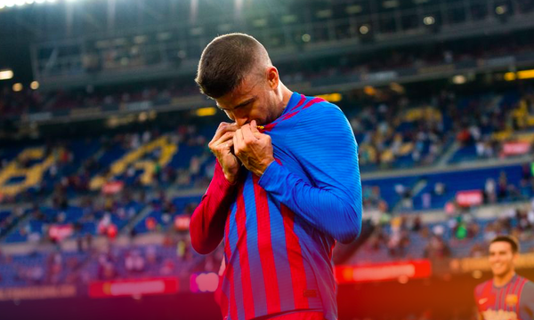 Gerard Pique giải nghệ