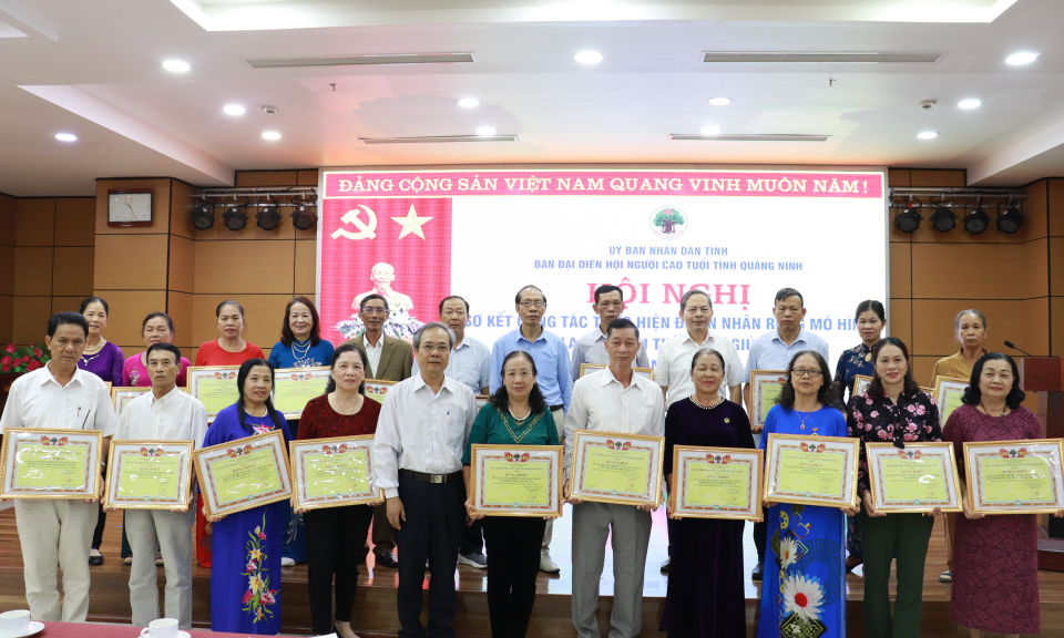 Sơ kết Đề án nhân rộng mô hình CLB liên thế hệ tự giúp nhau