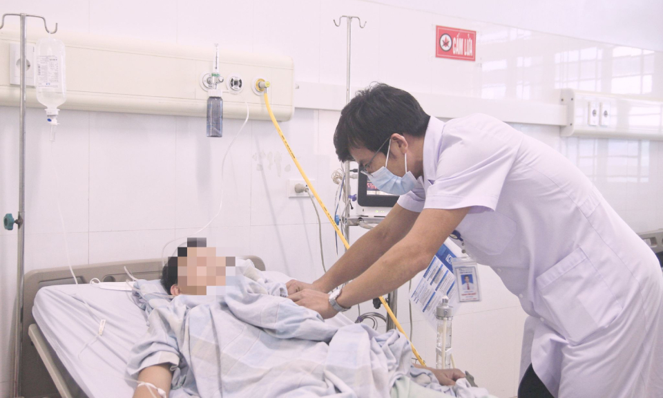 Cứu sống bệnh nhân vỡ kén khí màng phổi hiếm gặp 