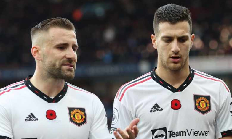 Thua thảm Villa, Man Utd còn gặp thêm tổn thất lớn