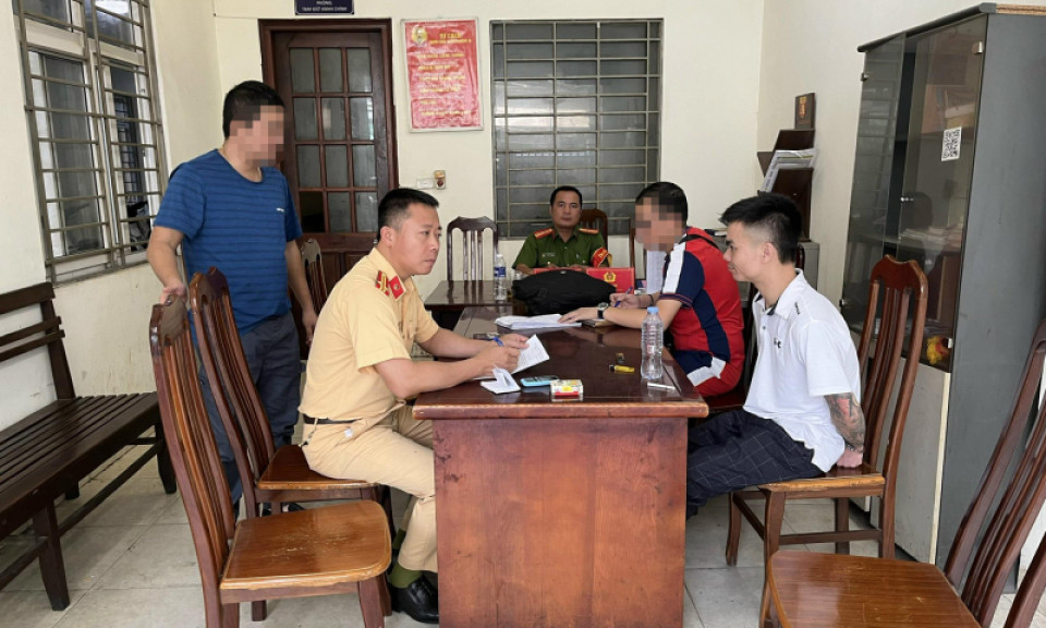 Đối tượng truy nã nguy hiểm lẩn trốn trên sông Hồng đã sa lưới