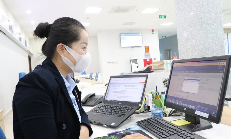 "Không cửa" trong giải quyết thủ tục hành chính