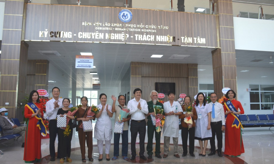 Đầu tư thỏa đáng cho y tế