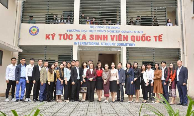 Đào tạo lưu học sinh Lào tại Quảng Ninh