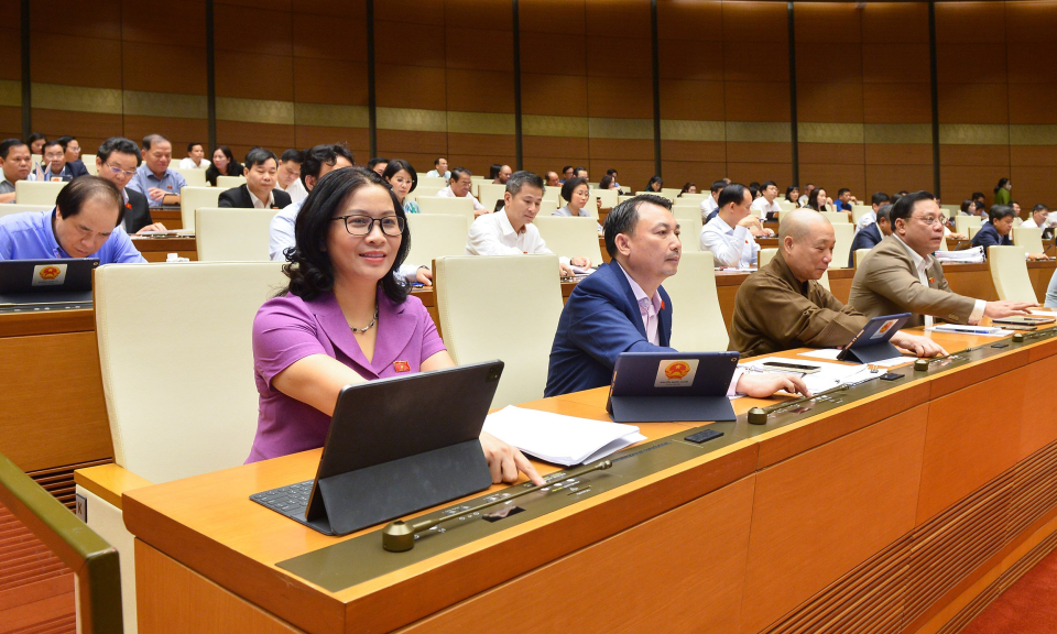 Quốc hội biểu quyết thông qua Luật sửa đổi, bổ sung một số điều của Luật Tần số vô tuyến điện 