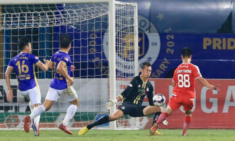 Hà Nội trở lại đỉnh bảng V-League 2022