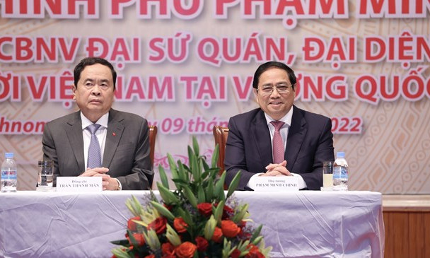 Thủ tướng Phạm Minh Chính gặp gỡ kiều bào Việt Nam tại Campuchia